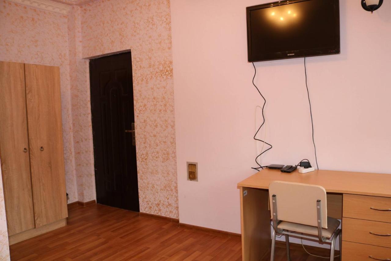 Hotel 333 Yerevan Exterior photo